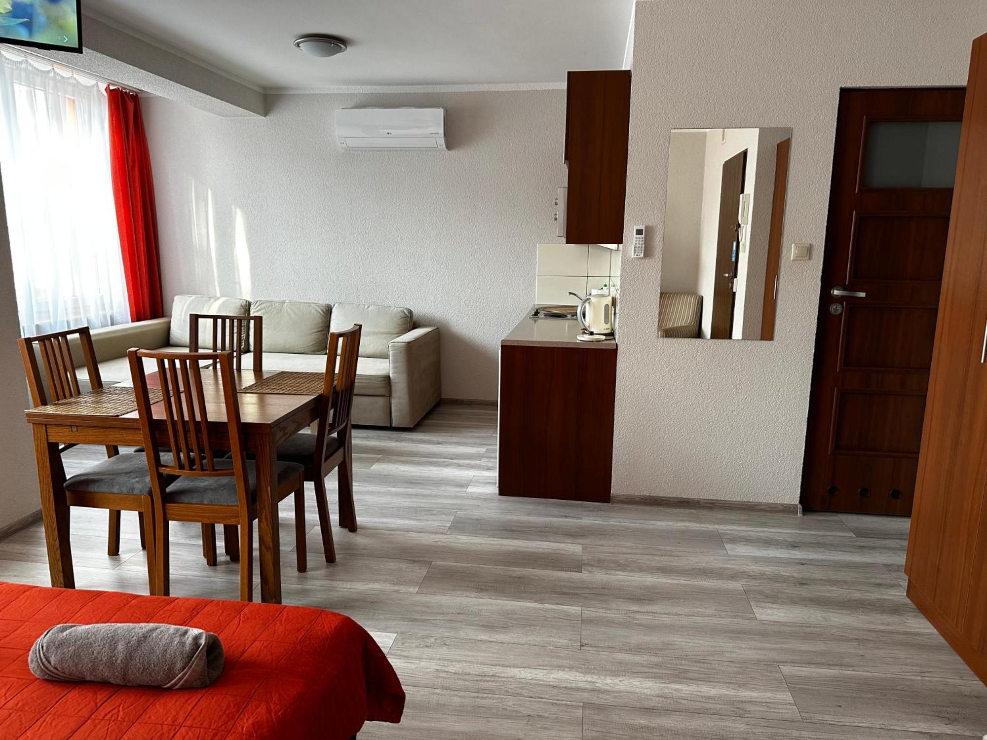 Kompleks Apartament-Serwis Cracóvia Exterior foto